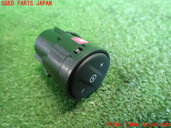 2UPJ-20376306]WR-V(DG5)スイッチ1 (メーター照度) 中古_m0002.jpg