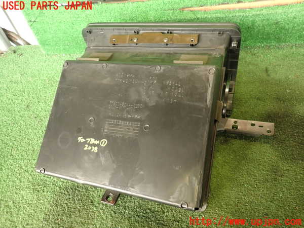 2UPJ-20387516]アコード ユーロR(CL1)グローブボックス1 【参考情報（適合保証無）トルネオ】 中古_m0005.jpg