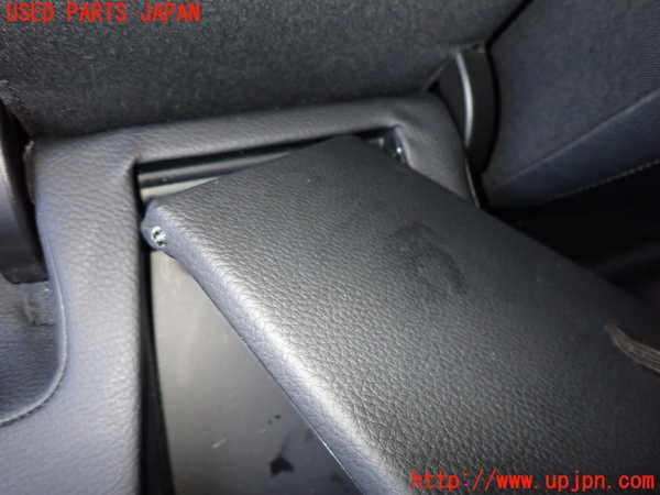 2UPJ-20397175]BMW 218d グランツアラー(2E20)左2列目シート 中古 【F46】_m0003.jpg