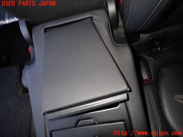 2UPJ-20397175]BMW 218d グランツアラー(2E20)左2列目シート 中古 【F46】_m0004.jpg