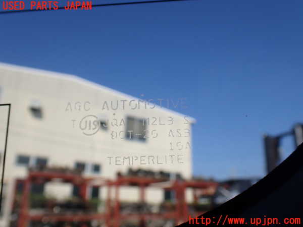 5UPJ-20401380]NV350 キャラバン バン(VR2E26)右クォーターガラス 中古_m0002.jpg