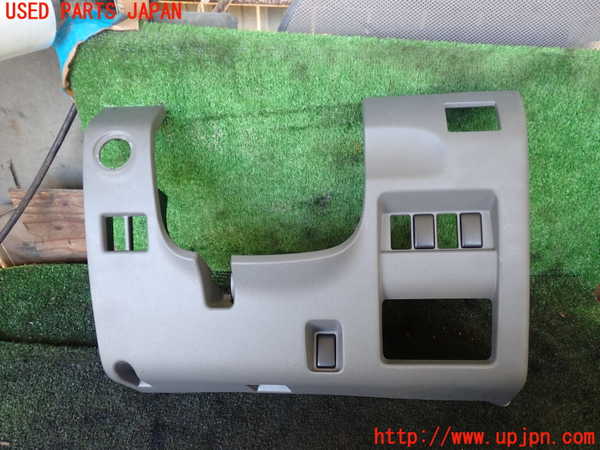5UPJ-20407692]NV350 キャラバン バン(VR2E26)内装トリム類2 中古_m0001.jpg