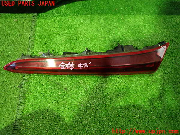 5UPJ-20411550]プリウスPHV(ZVW52)右リアフィニッシャー 中古_m0001.jpg