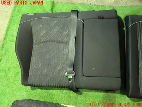 5UPJ-20417385]プリウスPHV(ZVW52)リアシート 中古_m0003.jpg