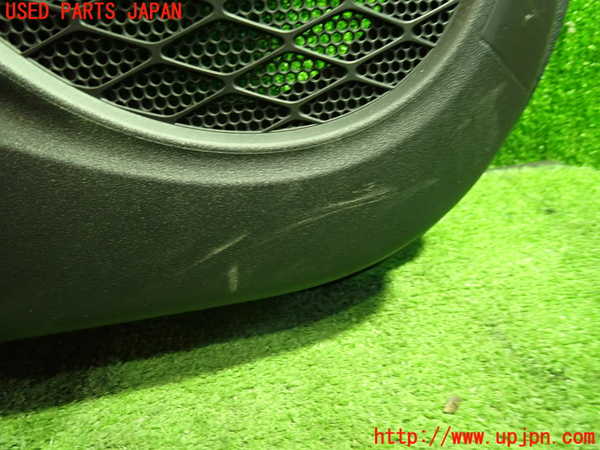5UPJ-20411264]プリウスPHV(ZVW52)左前ドア内張り 中古_m0002.jpg