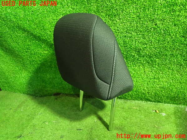 5UPJ-20417070]プリウスPHV(ZVW52)助手席ヘッドレスト 中古_m0002.jpg