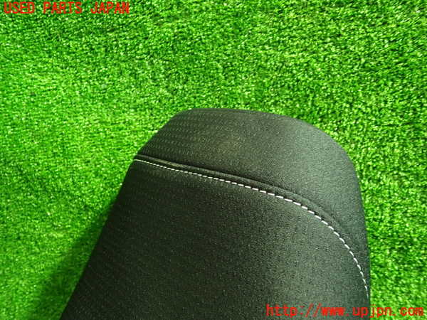 5UPJ-20417070]プリウスPHV(ZVW52)助手席ヘッドレスト 中古_m0004.jpg