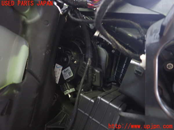 2UPJ-20426081]テスラ・モデル 3(3L13)エバポレーター1 中古_m0002.jpg