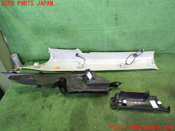 5UPJ-20427680]テスラ・モデル 3(3L13)左リアピラートリム 中古_m0003.jpg