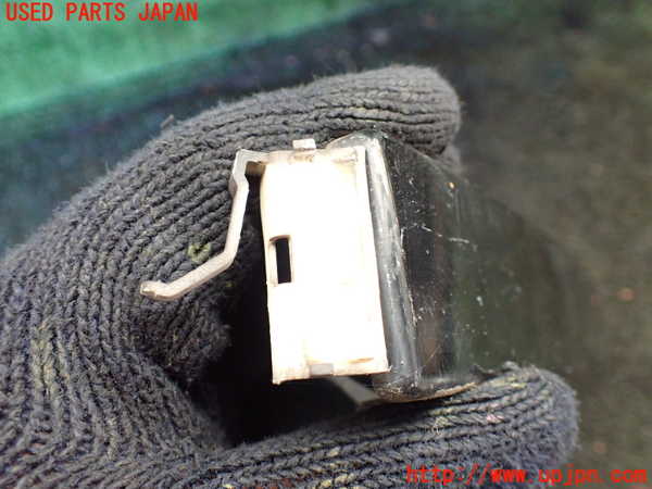 5UPJ-20451140]ハイラックスサーフ(RZN185W)右ヘッドライトリム 中古_m0002.jpg