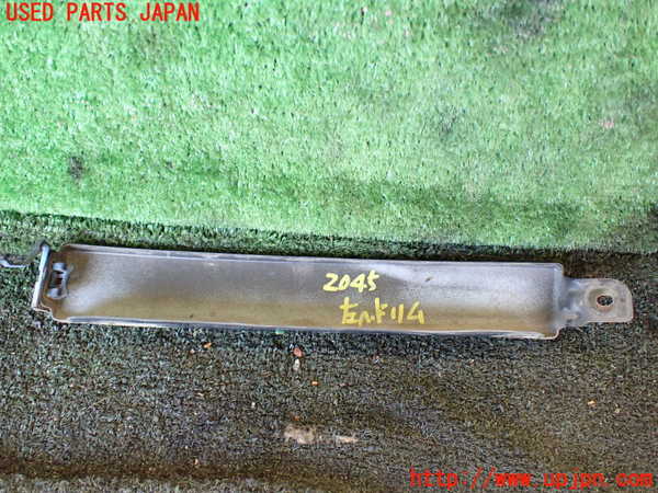 5UPJ-20451142]ハイラックスサーフ(RZN185W)左ヘッドライトリム 中古_m0003.jpg