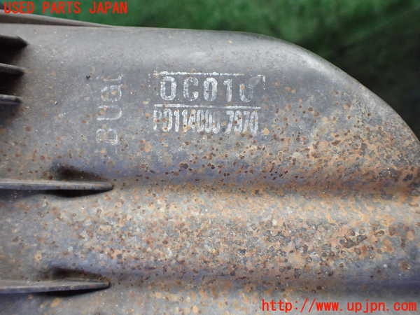 5UPJ-20452560]ハイラックスサーフ(RZN185W)エアクリーナーボックス 中古_m0004.jpg