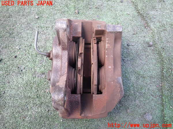 5UPJ-20454080]ハイラックスサーフ(RZN185W)右フロントキャリパー 中古_m0002.jpg