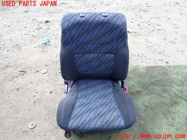 5UPJ-20457035]ハイラックスサーフ(RZN185W)運転席シート 中古_m0001.jpg
