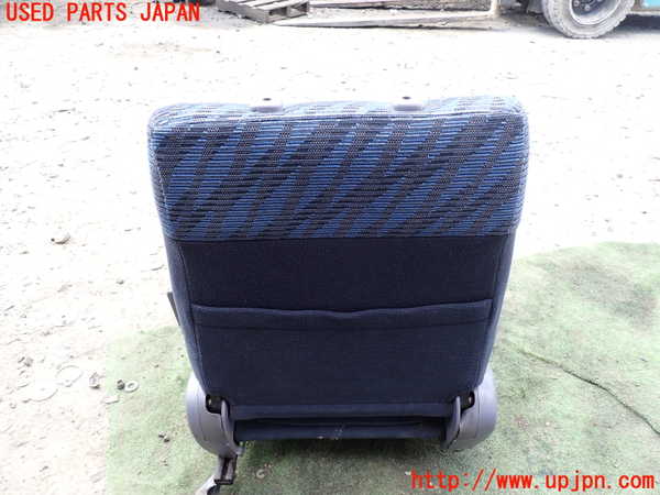 5UPJ-20457035]ハイラックスサーフ(RZN185W)運転席シート 中古_m0005.jpg