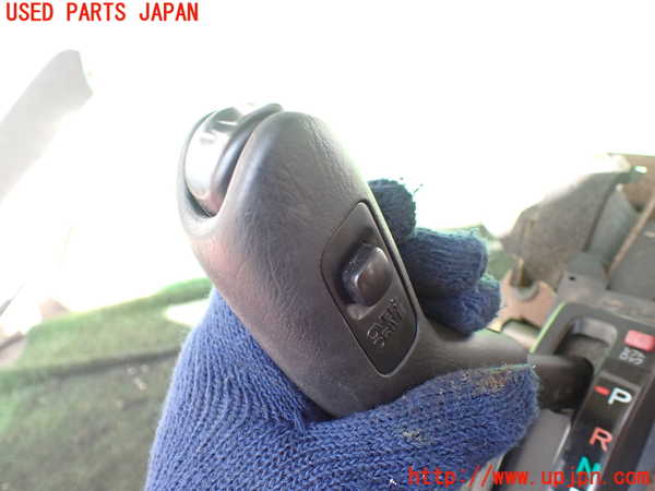 5UPJ-20457555]ハイラックスサーフ(RZN185W)ATシフトレバー 中古_m0003.jpg