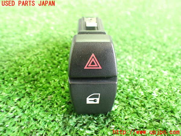 2UPJ-20466290]BMW 523i ツーリング(XL20)(F11)ハザードスイッチ 中古_m0001.jpg