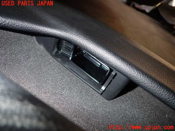 2UPJ-20461324]BMW 523i ツーリング(XL20)(F11)左後ドア内張り 中古_m0004.jpg