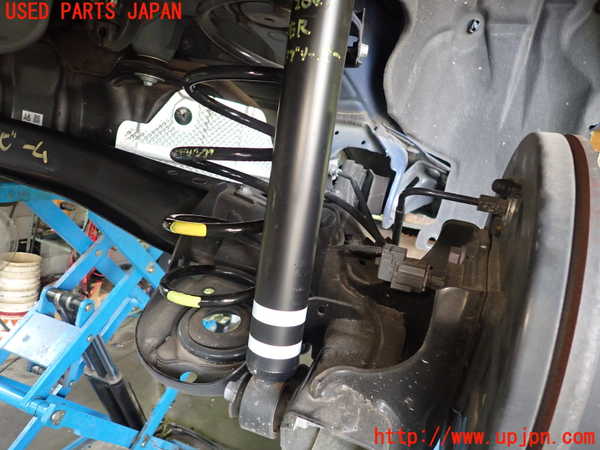 5UPJ-20475070]アクア(AQUA)(MXPK11)右リアショックアブソーバー 中古_m0003.jpg