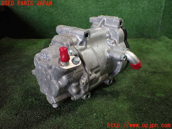 5UPJ-20476025]アクア(AQUA)(MXPK11)エアコンコンプレッサー 中古_m0002.jpg