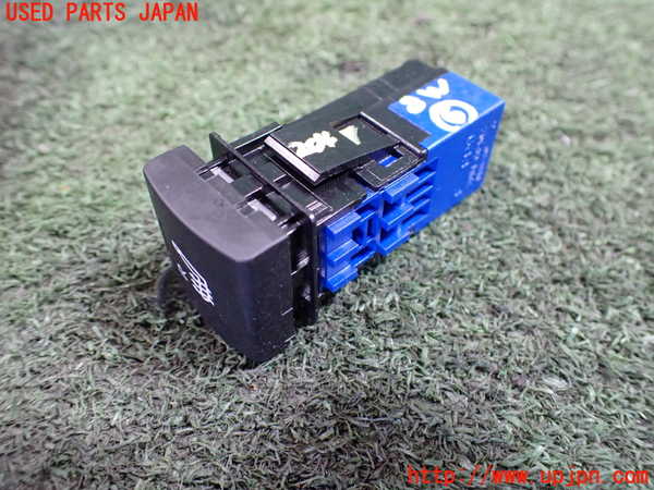 5UPJ-20476311]アクア(AQUA)(MXPK11)スイッチ6 (シートヒーター) 中古_m0001.jpg