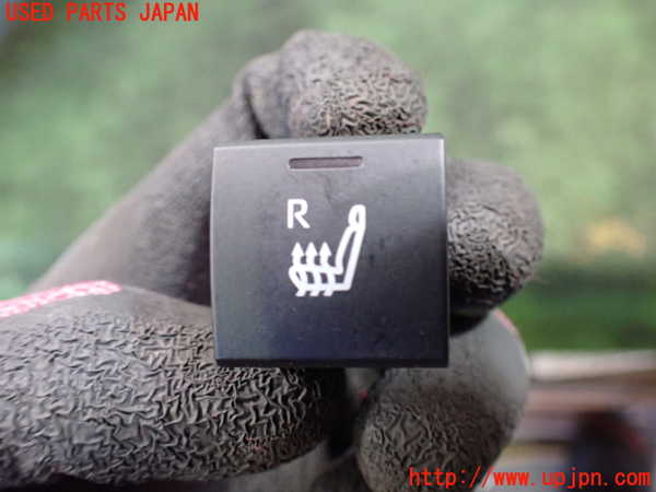 5UPJ-20476311]アクア(AQUA)(MXPK11)スイッチ6 (シートヒーター) 中古_m0003.jpg