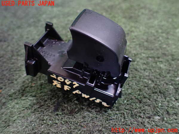 5UPJ-20476245]アクア(AQUA)(MXPK11)左前パワーウィンドウスイッチ 中古_m0001.jpg