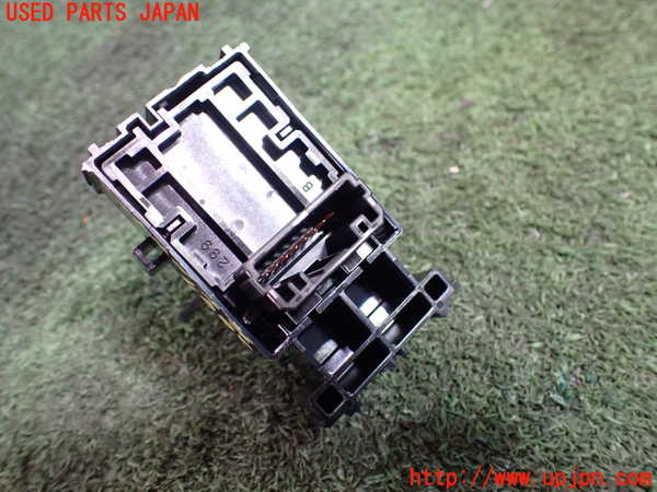 5UPJ-20476245]アクア(AQUA)(MXPK11)左前パワーウィンドウスイッチ 中古_m0003.jpg