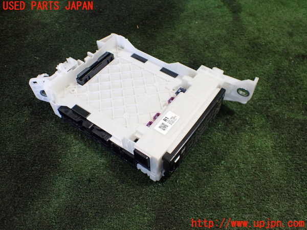 5UPJ-20476741]アクア(AQUA)(MXPK11)ヒューズボックス1 中古_m0002.jpg