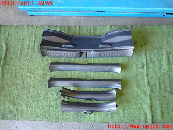 5UPJ-20477740]アクア(AQUA)(MXPK11)スカッフプレート 中古_m0001.jpg