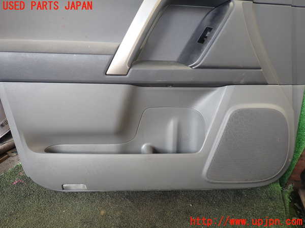 5UPJ-20481264]ランクルプラド(TRJ150W)左前ドア内張り 中古_m0003.jpg