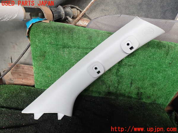 5UPJ-20487655]ランクルプラド(TRJ150W)右フロントピラートリム 中古_m0001.jpg