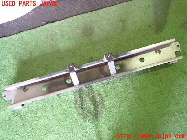 5UPJ-20491614]ランエボワゴン(CT9W)リアバンパーホースメント 中古_m0001.jpg