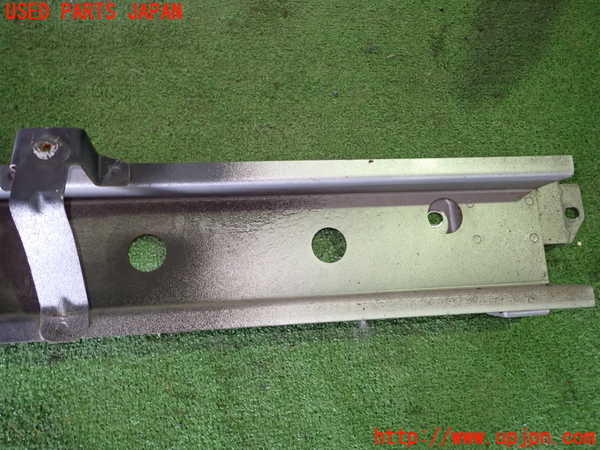 5UPJ-20491614]ランエボワゴン(CT9W)リアバンパーホースメント 中古_m0003.jpg