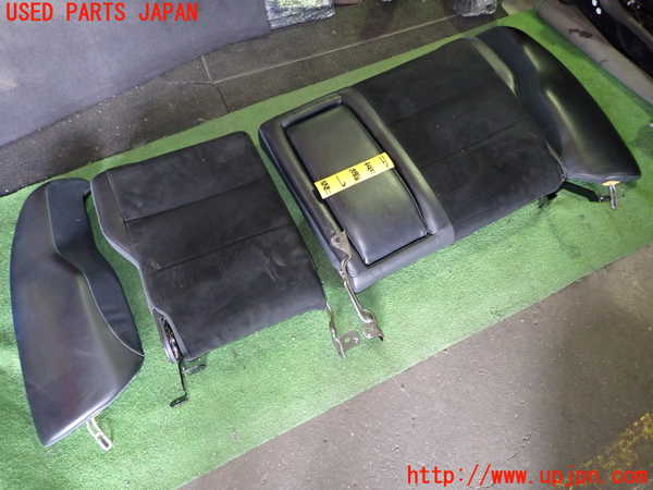 5UPJ-20497385]ランエボワゴン(CT9W)リアシート 中古_m0001.jpg