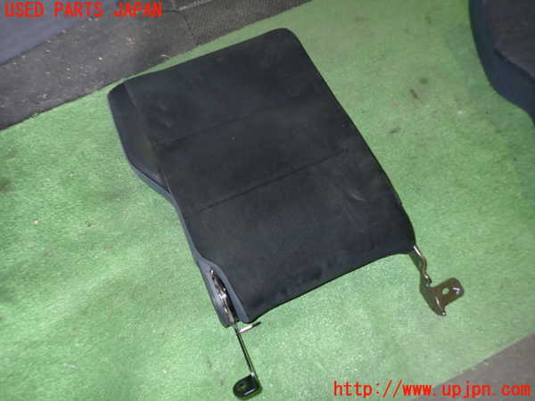 5UPJ-20497385]ランエボワゴン(CT9W)リアシート 中古_m0003.jpg