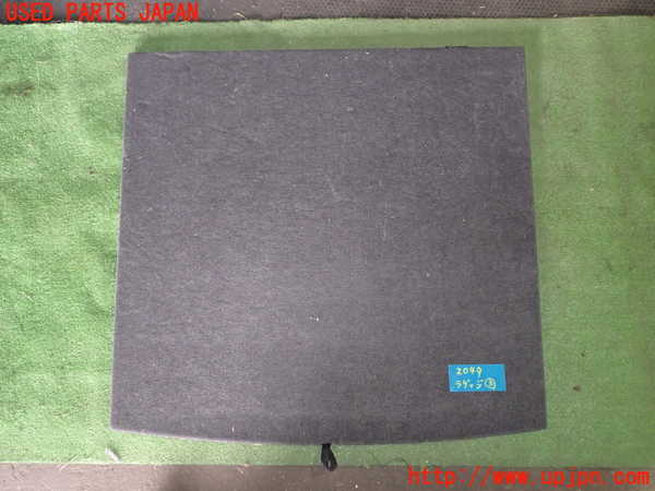 5UPJ-20497773]ランエボワゴン(CT9W)ラゲッジトレイ3 中古_m0001.jpg