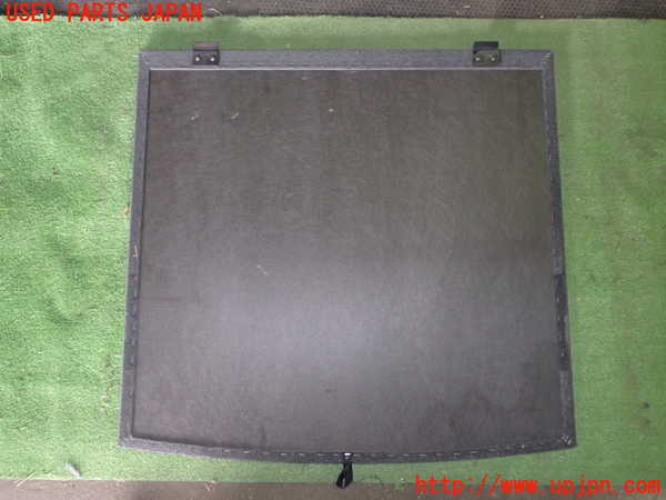 5UPJ-20497773]ランエボワゴン(CT9W)ラゲッジトレイ3 中古_m0002.jpg