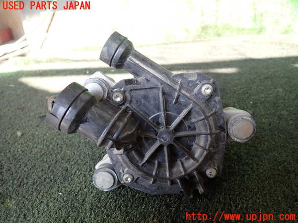 5UPJ-20502590]ポルシェ・カイエン S ハイブリッド(92ACGE)エアポンプ 中古_m0002.jpg