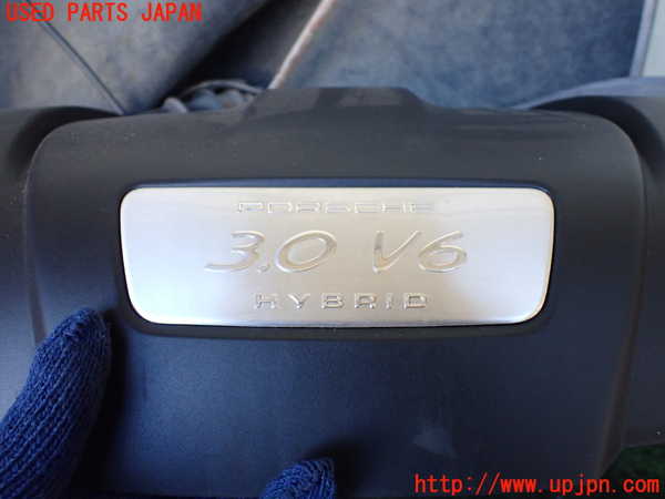 1UPJ-20502160]ポルシェ・カイエン S ハイブリッド(92ACGE)エンジンアッパーカバー 中古_m0002.jpg
