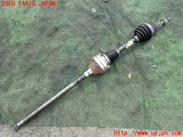5UPJ-20504015]ポルシェ・カイエン S ハイブリッド(92ACGE)左フロントドライブシャフト 中古_m0001.jpg