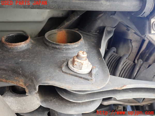 5UPJ-20505295]ポルシェ・カイエン S ハイブリッド(92ACGE)リアメンバー 中古_m0002.jpg