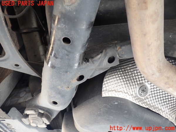 5UPJ-20505295]ポルシェ・カイエン S ハイブリッド(92ACGE)リアメンバー 中古_m0005.jpg