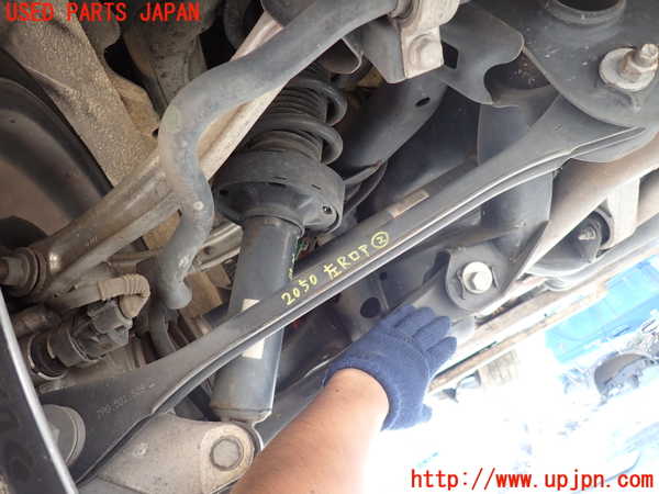 5UPJ-20505227]ポルシェ・カイエン S ハイブリッド(92ACGE)左リアロアアーム2 中古_m0001.jpg