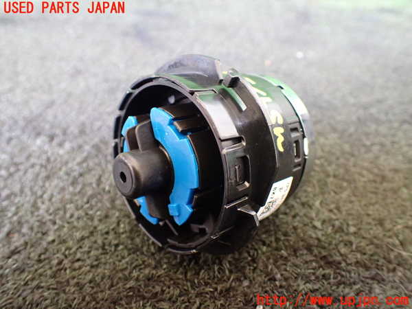 5UPJ-20506285]ポルシェ・カイエン S ハイブリッド(92ACGE)ライトスイッチ 中古_m0002.jpg