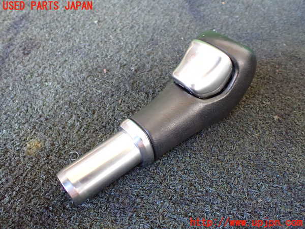 5UPJ-20507570]ポルシェ・カイエン S ハイブリッド(92ACGE)シフトノブ 中古_m0002.jpg