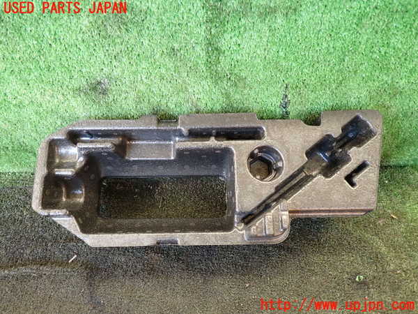 5UPJ-20507773]ポルシェ・カイエン S ハイブリッド(92ACGE)ラゲッジトレイ3 中古_m0001.jpg