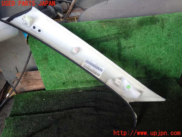 5UPJ-20507655]ポルシェ・カイエン S ハイブリッド(92ACGE)右フロントピラートリム 中古_m0003.jpg