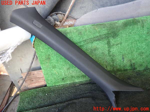 5UPJ-20507660]ポルシェ・カイエン S ハイブリッド(92ACGE)左フロントピラートリム 中古_m0001.jpg