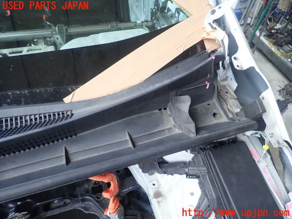 5UPJ-20511190]プリウスPHV(ZVW52)カウルトップ 中古_m0003.jpg